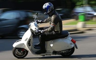 California Moped and Driving Laws